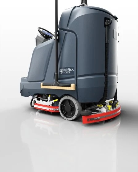 Nilfisk SC5000 860D PKG Binicili Zemin Yıkama Makinesi