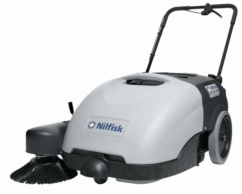 Nilfisk SW 750 Akülü İticili Süpürme Makinesi