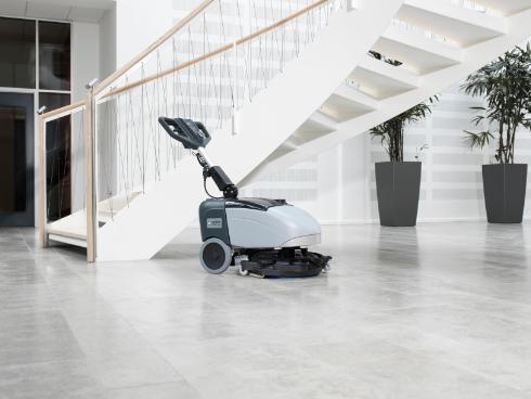 SC351_front-ps-WebsiteLarge-OULOED