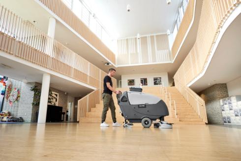 SC650D-school6-ps-WebsiteLarge-JNCUTTM